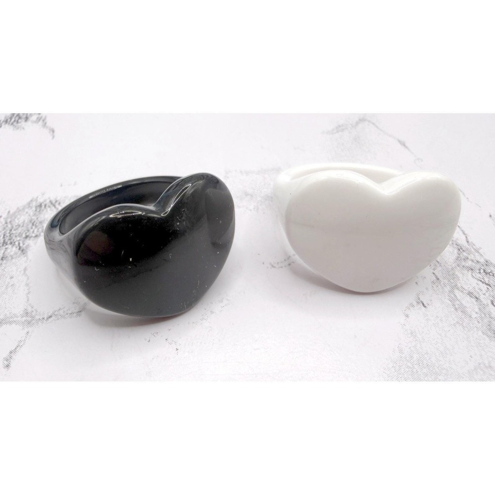 Pair of 2 Black & White Chunky Heart Acrylic Rings Size 6.5 Rings Y2K Goth Mod